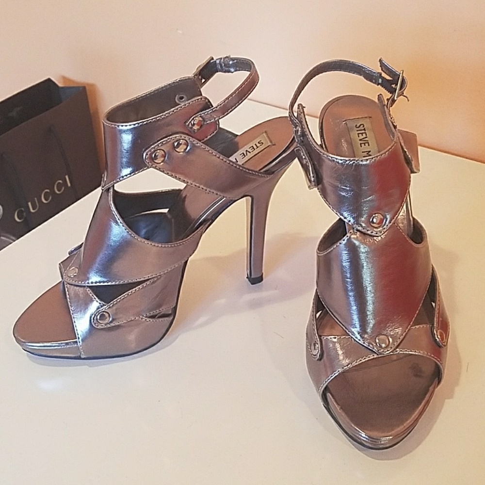 Steve Madden metallic leather heels